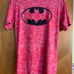 UNDER ARMOUR HEATGEAR BATMAN SHORT SLEEVE COMPRESSION JERSEY PINK MENS LARGE